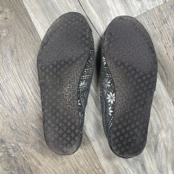 TOMS Silver Snowflake Slip On Flats Womens 11 Fair Isle Gray Shoes - Picture 7 of 7